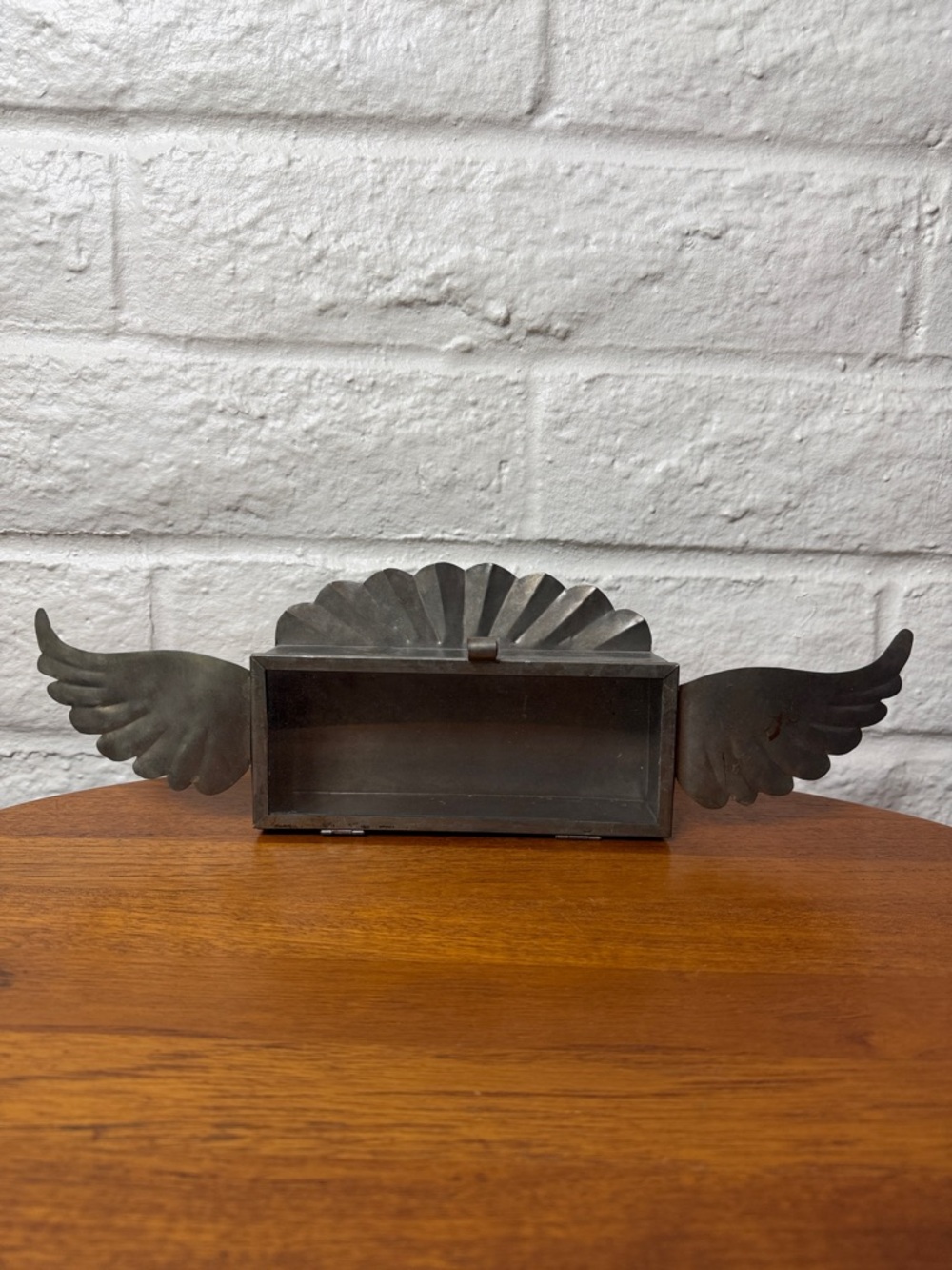 Vintage Midwest Of Cannon Falls Metal Glass Trinket Shelf Angel Wings